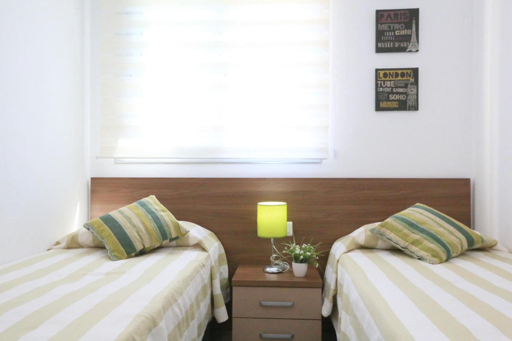 Las Palmeras 1 - Only Families Cambrils Bagian luar foto